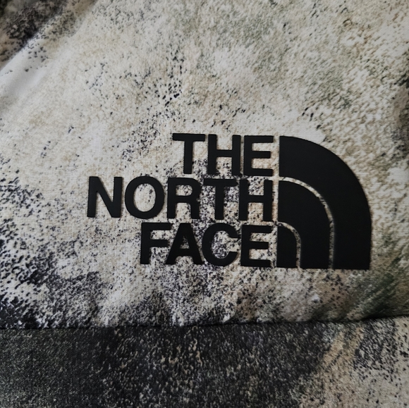 The North Face Corefire Down Jacket in Pine Needle Print M Small - Picture 3 of 12